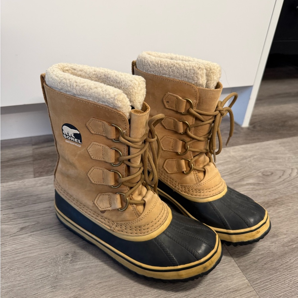 Sorel Shearling-Lined Lace-Up Boot - Tan/Black/Cream